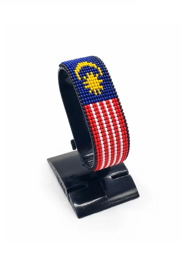 Malaysia Flag Bracelet Adjustable handcrafted with beadwork in the colors of the Malaysia flag.