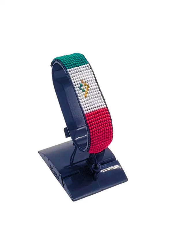 Mexico Flag Bracelet Adjustable handcrafted with beadwork in the colors of the Mexico flag.