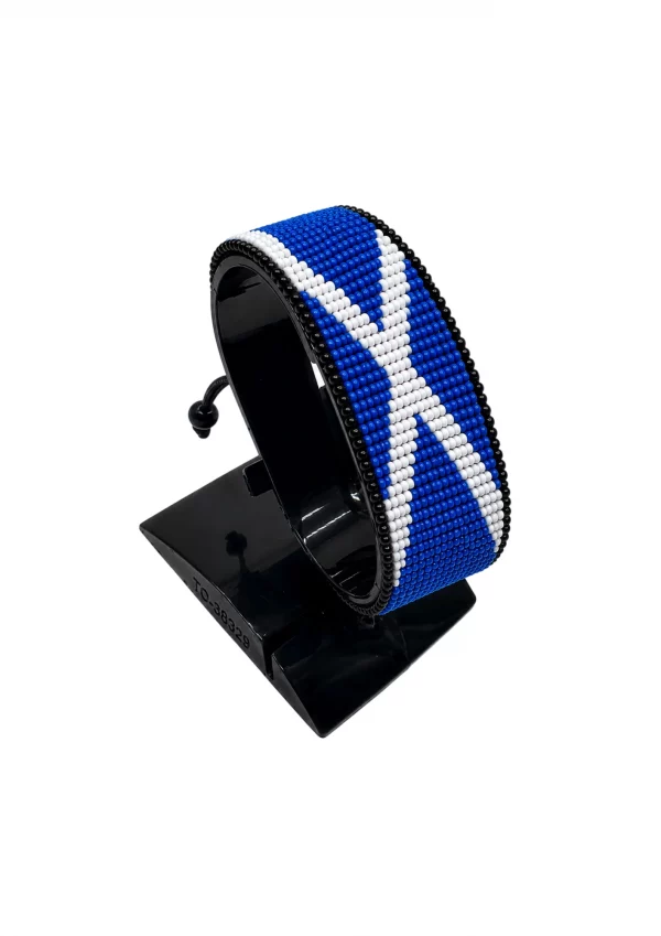 Scotland Flag Bracelet Adjustable handcrafted with beadwork in the colors of the Scotland flag.